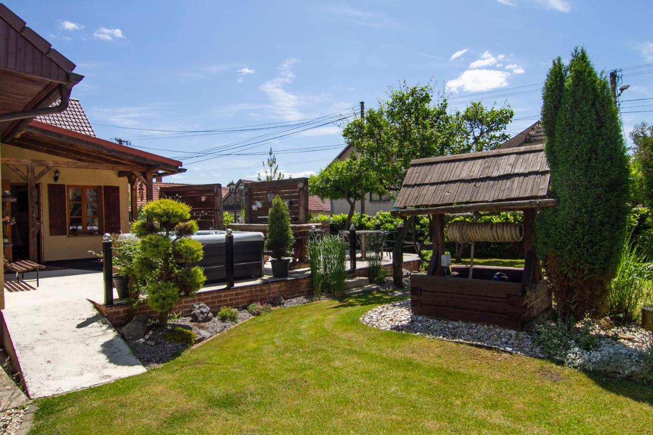 Apartmany Berries Valca Bagian luar foto